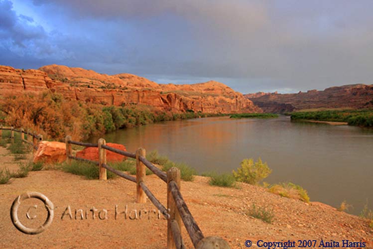 Colorado River Moab - img_1068_w.jpg